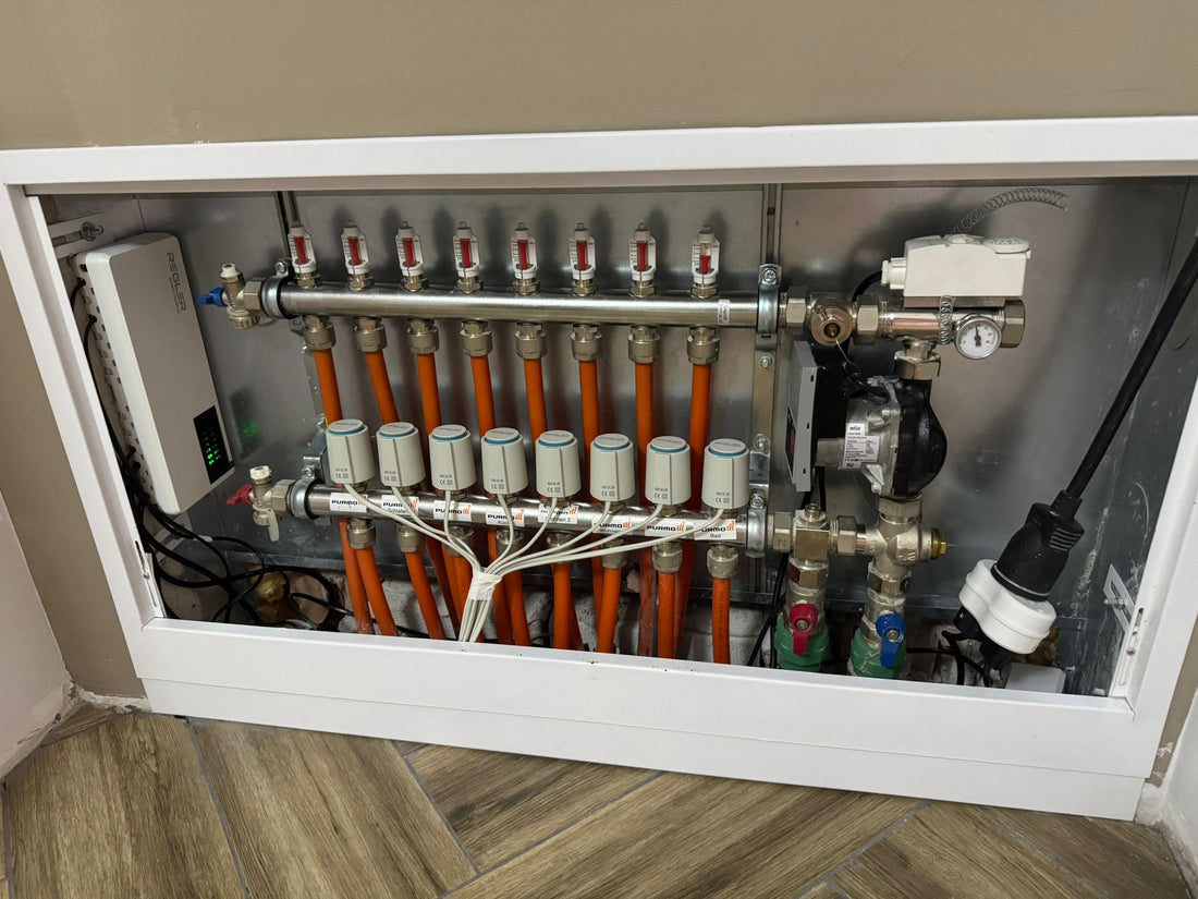 Centru de comandă pentru încălzire în pardoseală WiFi sau ZigBee